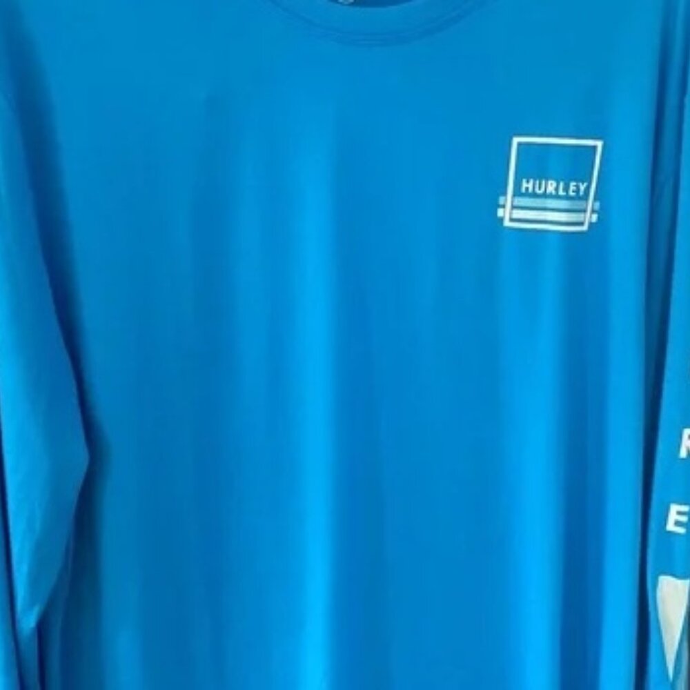 Hurley patriotic moisture wicking long sleeve shirt